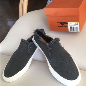 Rocket Dog Raw Edge Slip On 7.5