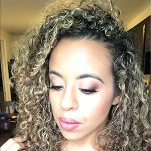 Meet your Posher, Victoria