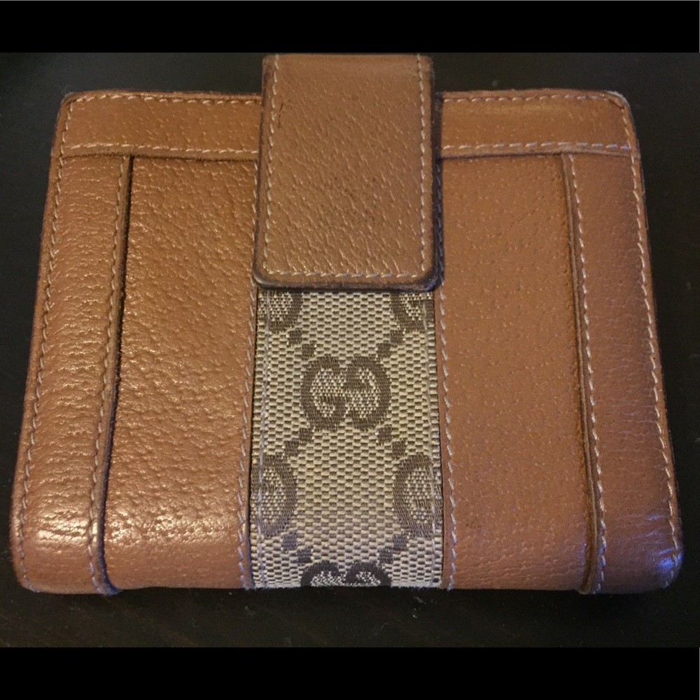 Gucci vintage tan leather GG monogram wallet