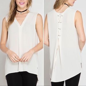 Last one! V-neck Top with Lace-up Back