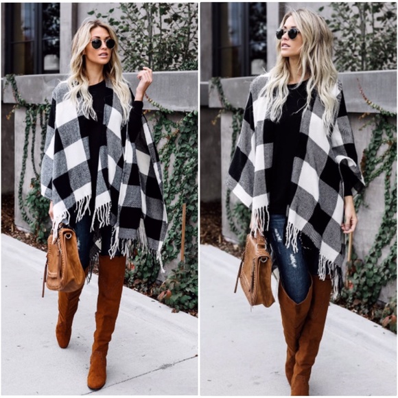 A Mermaid's Epiphany Sweaters - 🆕LAST ONE Demi Black/White Buffalo Check Poncho
