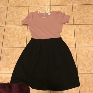 Vintage pink and black Amelia