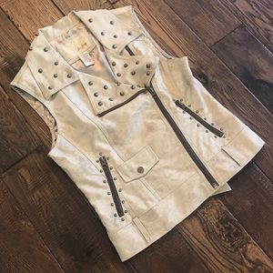 BUCKLE Daytrip Cream Leather Studded Vest Medium M