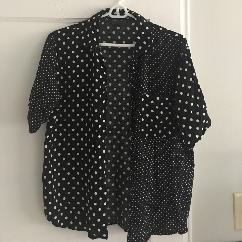 Vintage black white polka dot button up