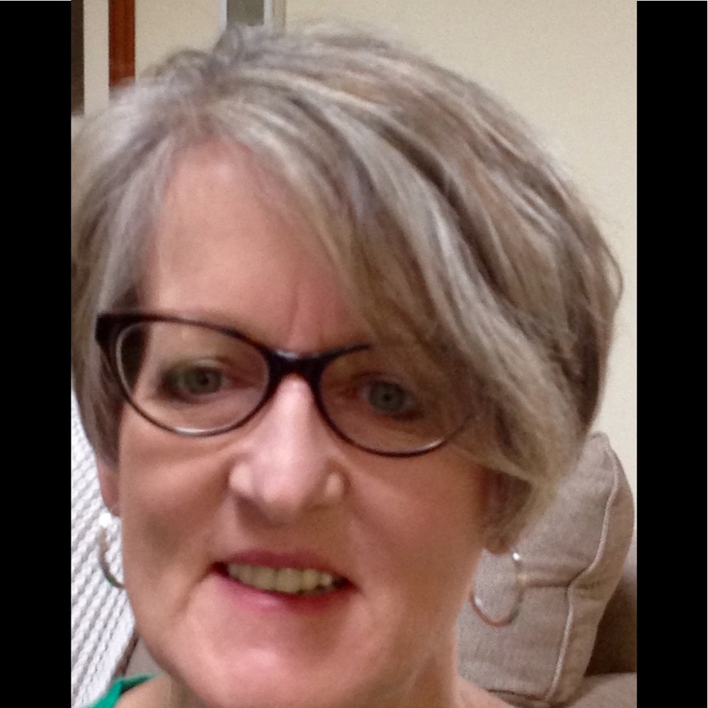 Meet your Posher, Lylia