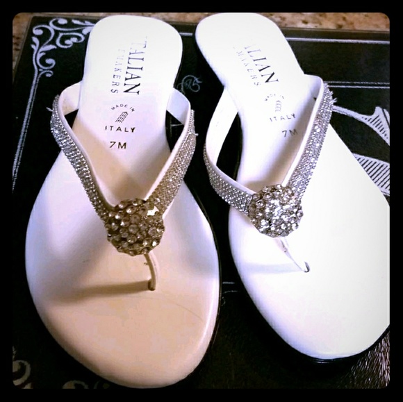Blingy Italian Shoemaker flip flops - Picture 1 of 3