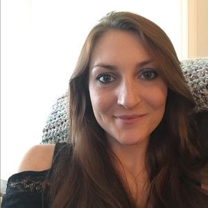 Meet your Posher, Alyson