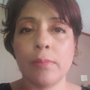 Meet your Posher, Monica