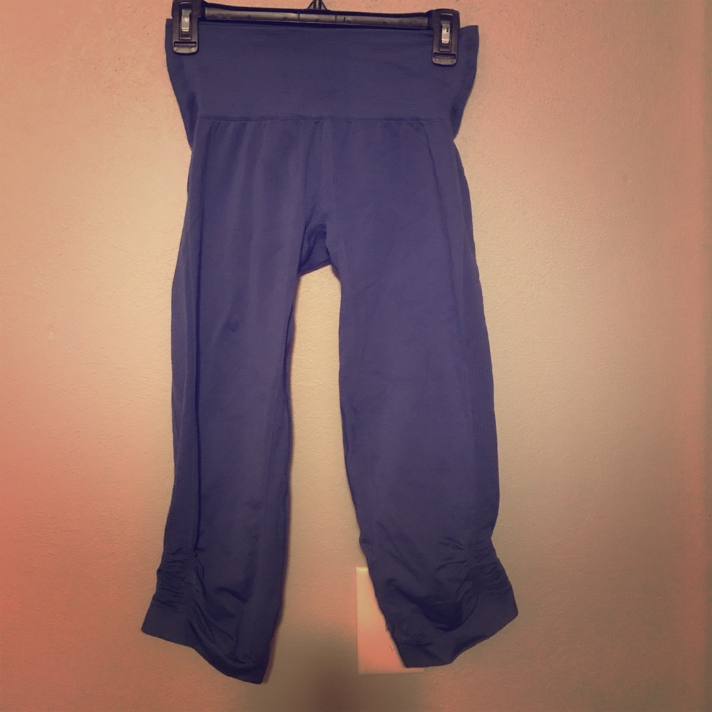 Calia by Carrie Underwood workout Capri