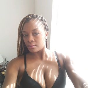 Meet your Posher, Petra