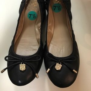 Vince Camuto Leather Flat NWOT