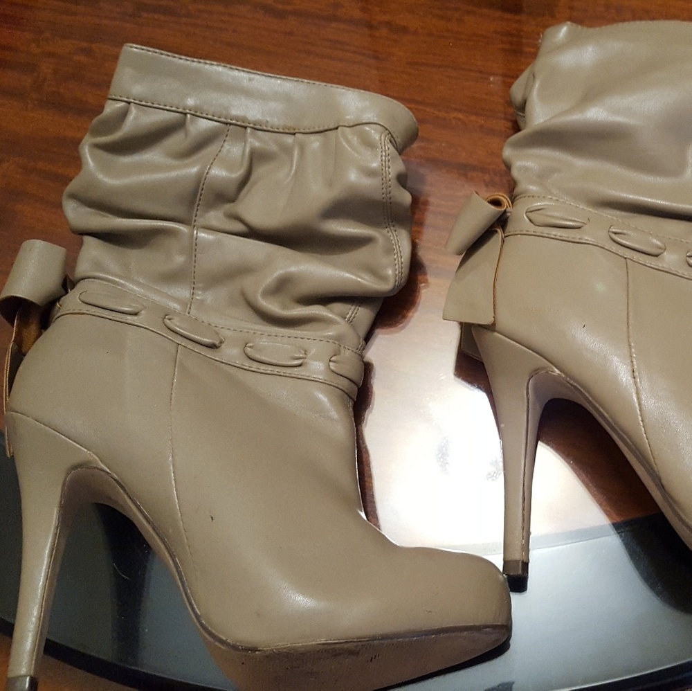 Ankle boots