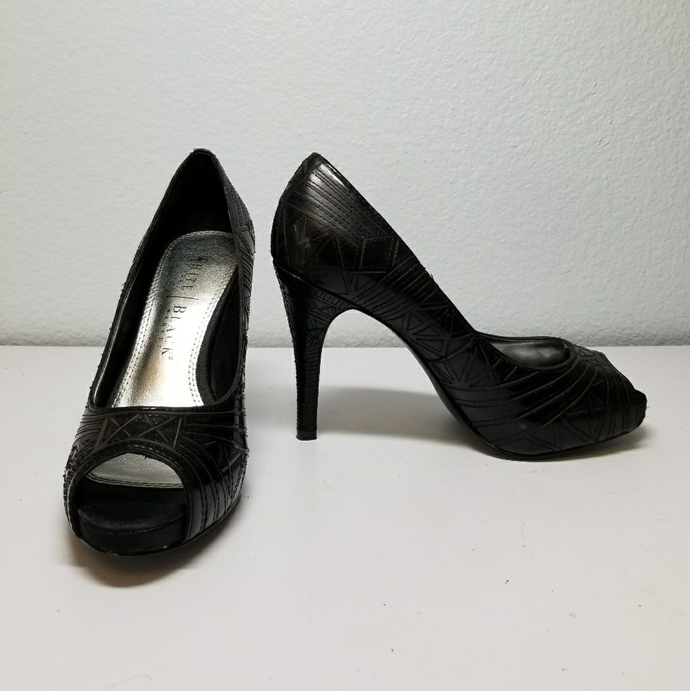 WHITE HOUSE BLACK MARKET black & brown heels