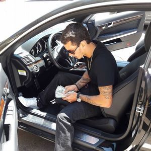 Meet your Posher, Nick