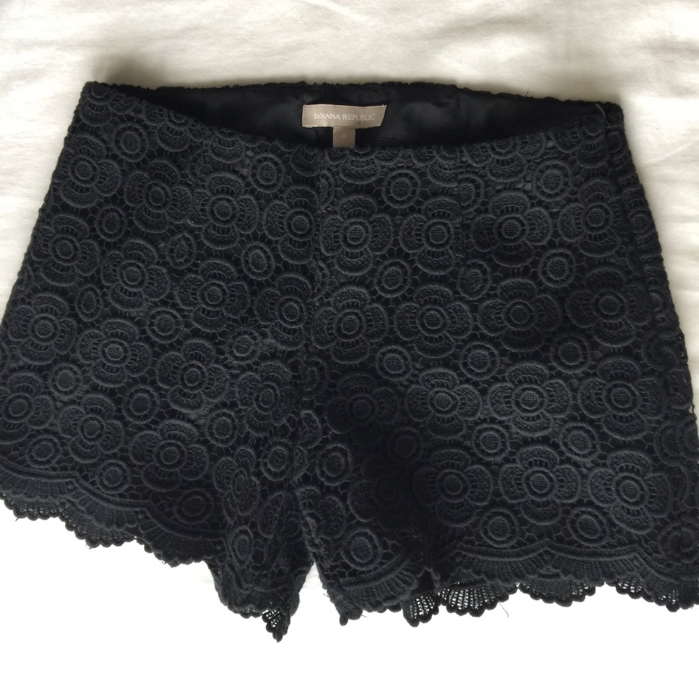 Banana Republic Black Crochet Shorts in size 0