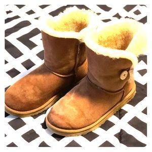 Bailey Button Ugg boots
