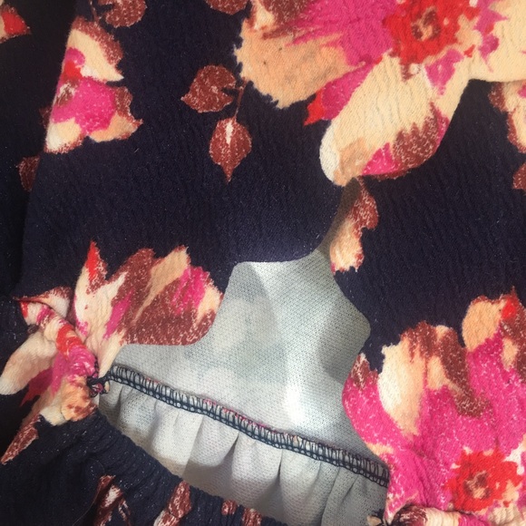 Anthropologie navy floral peplum top - Picture 4 of 7