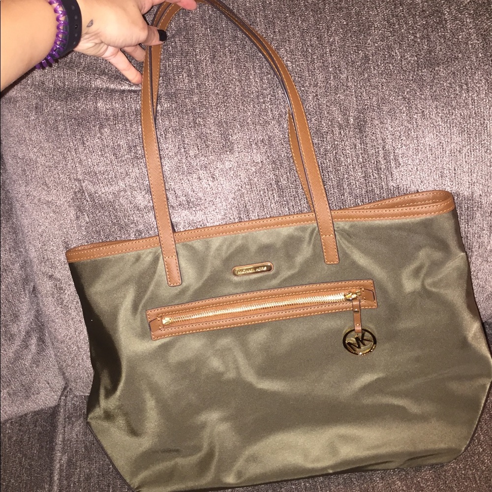 Michael Kors Kempton Tote