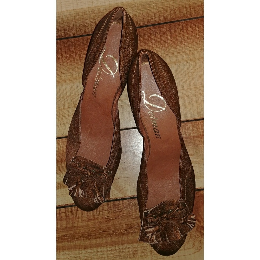 Delman designer leather pumps/heels size 8.5