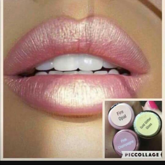 LAST ONE💋Moisturizing LipSense Gold Glitter Gloss - Picture 3 of 6