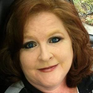 Meet your Posher, Carolyn