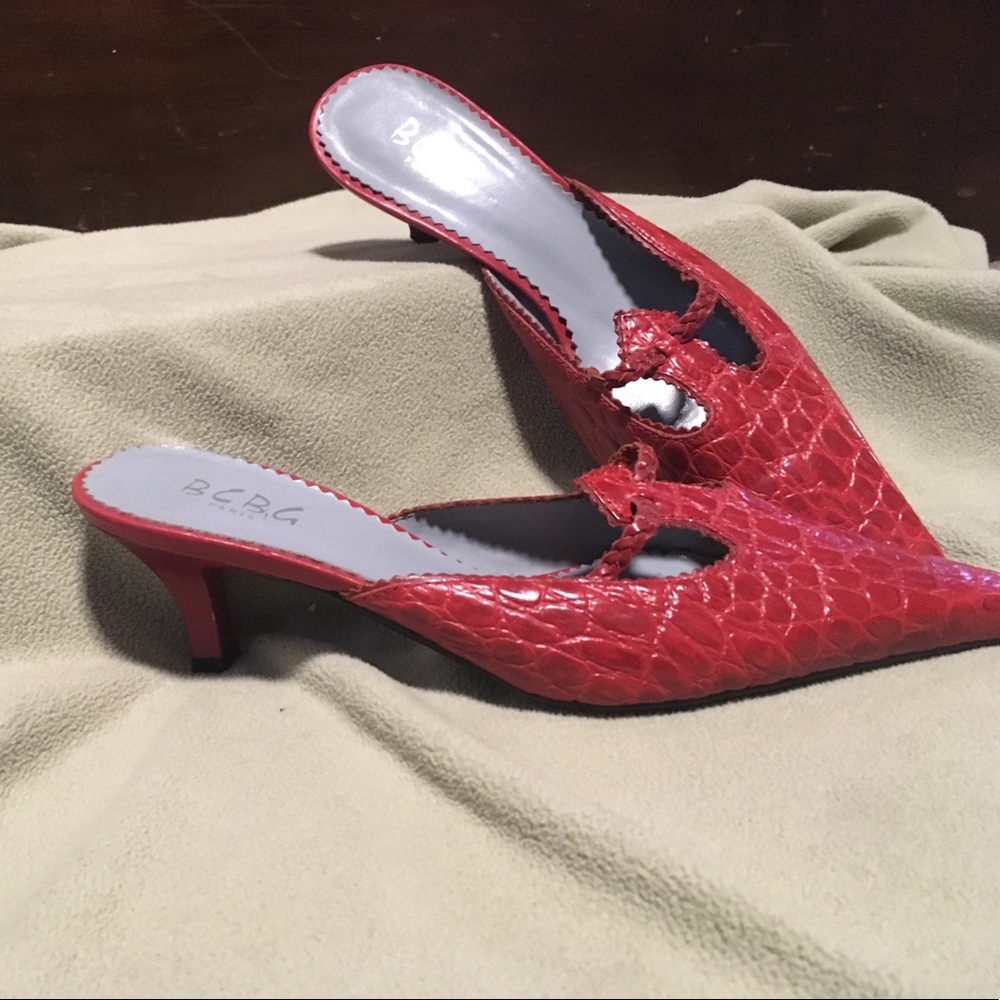 BCBG Alligator Leather 7B Heels Slides Max Azria