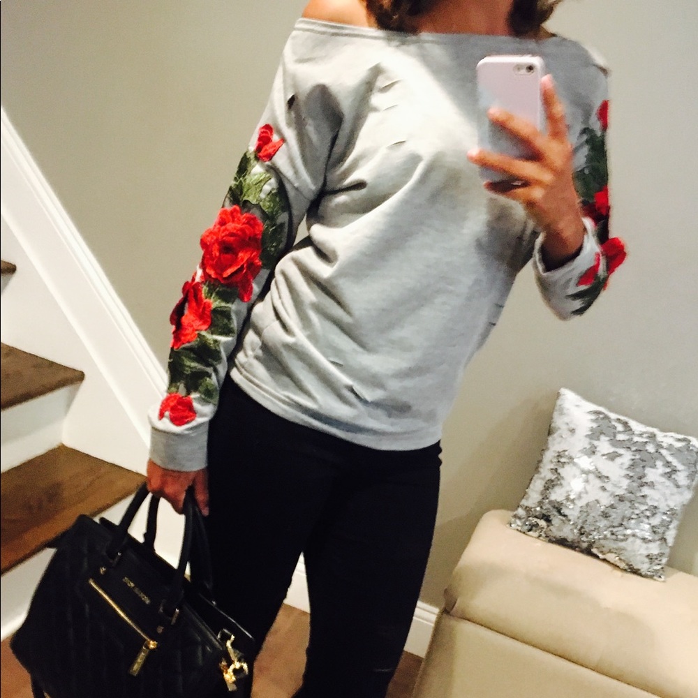 Boutique Rose Ripped Sweater! New 🌹