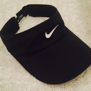 Nike hat/visor