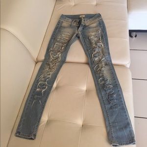 Met in jeans sz 25 used once! Happy bidding!