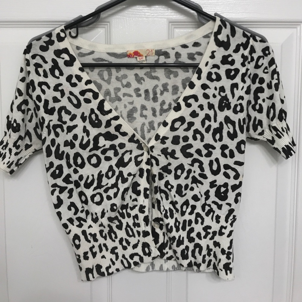 Leopard print crop top sweater