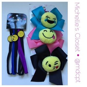 Emoji Hai Accessories Bundle