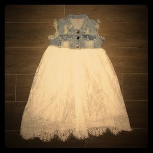 Girls Denim / Lace Dress - Size 2-4 years