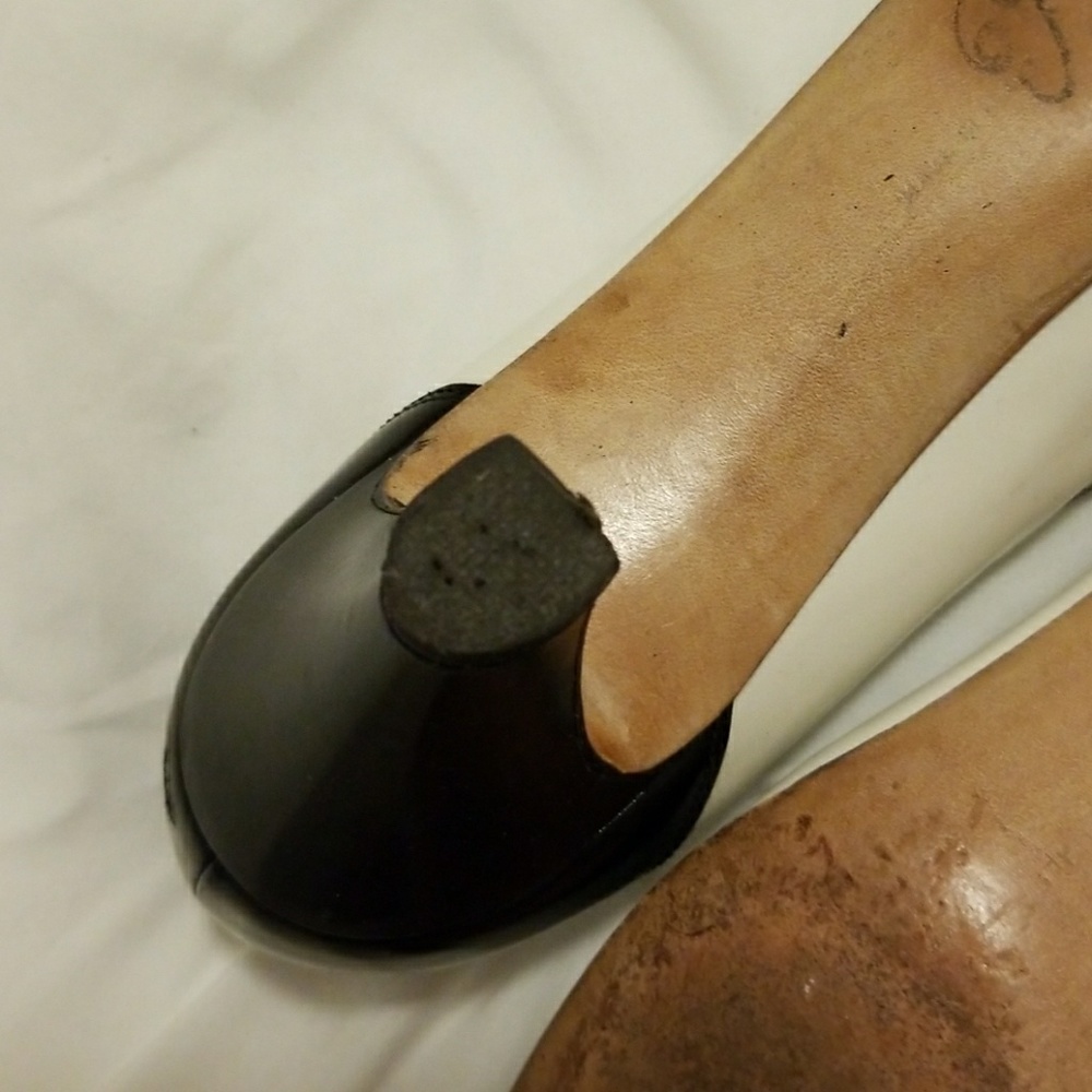 Shoes - Picture 6 of 7