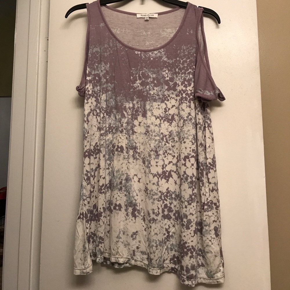 Open shoulder top - Picture 1 of 1