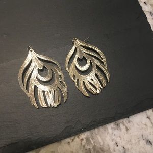 Kendra Scott: Karina Statement Earrings in Gold