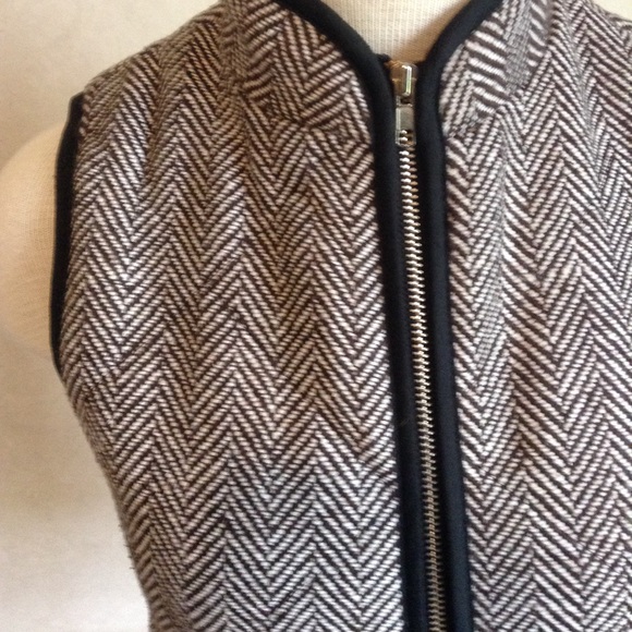 Vest - Picture 2 of 2