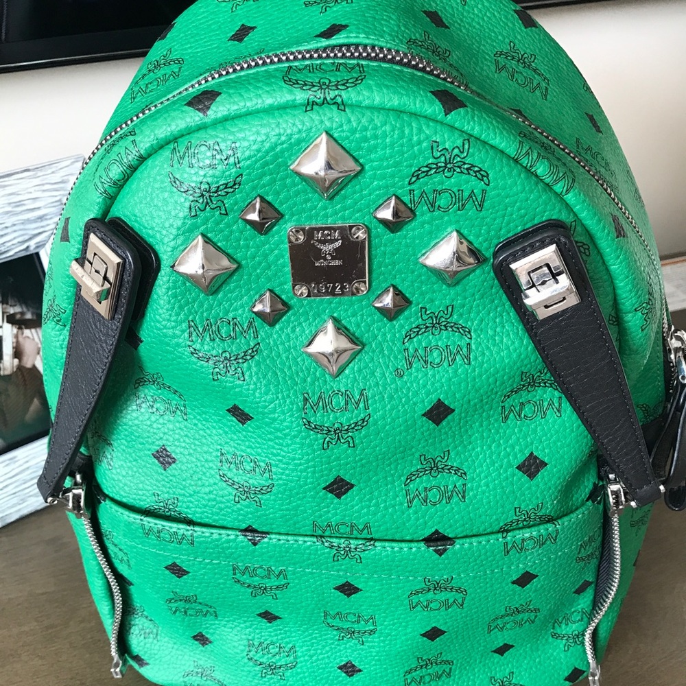 Small McM backpack Blowout sale until 12A.M 🚨🚨