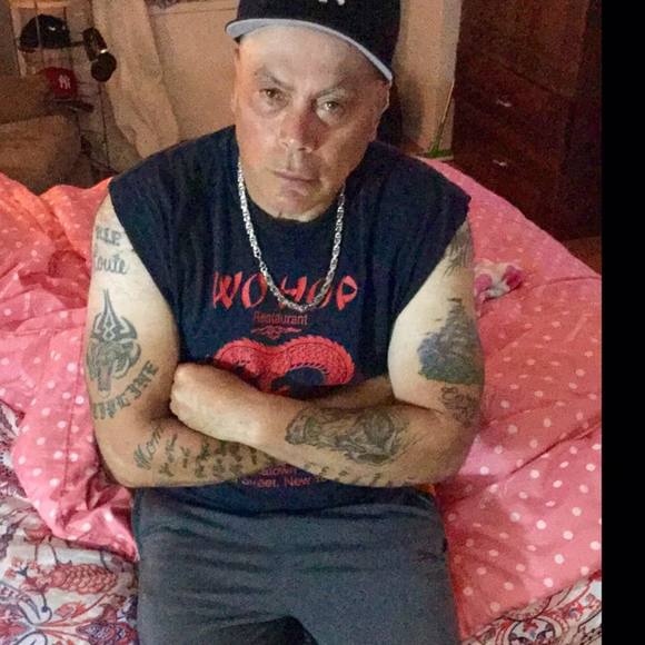 Meet your Posher, Wayne - Picture 1 of 1