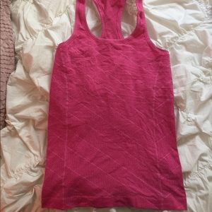 Lulu lemon run swiftly pink tank