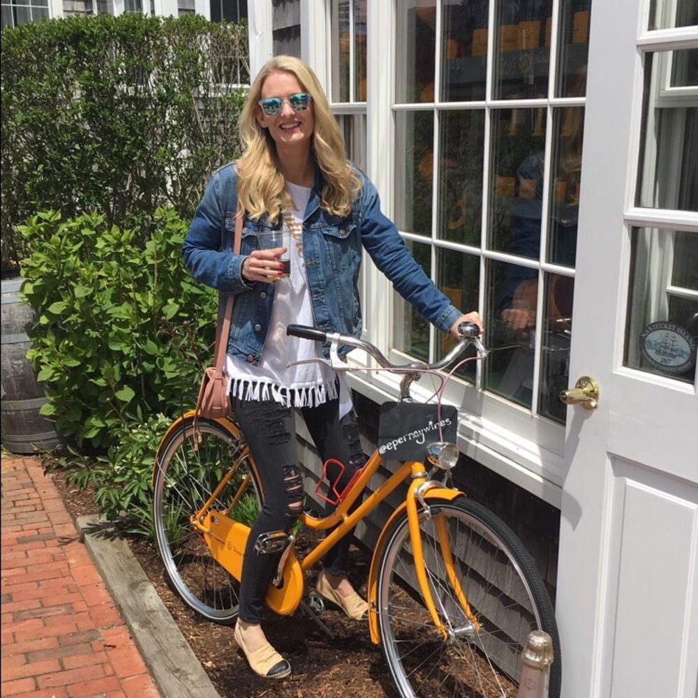 Meet your Posher, Abby