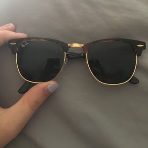 Rayban glasses!!!