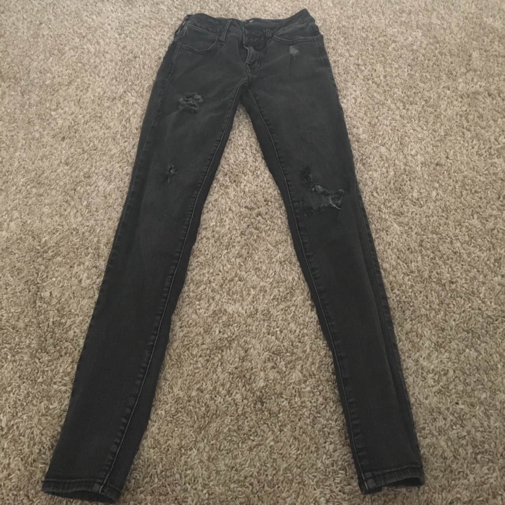 American Eagle black distressed jeans
