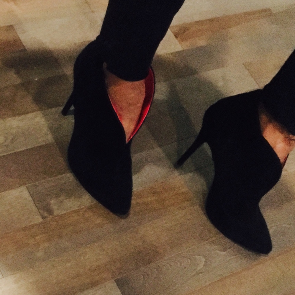 EXPRESS BOOTIES