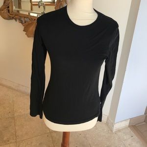 Black long sleeve James Perse tee