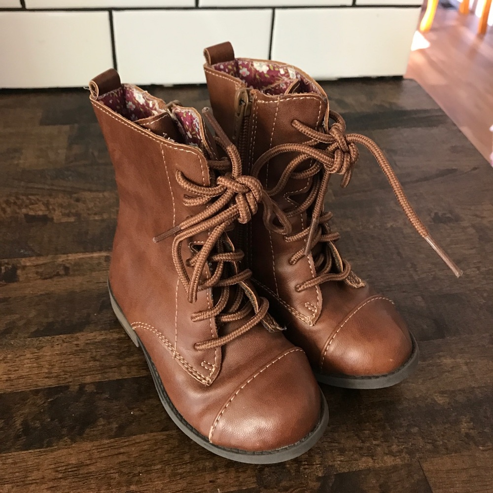 Lace up/zip up boots