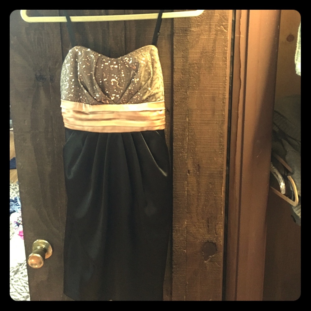 Cute sparkles black dress