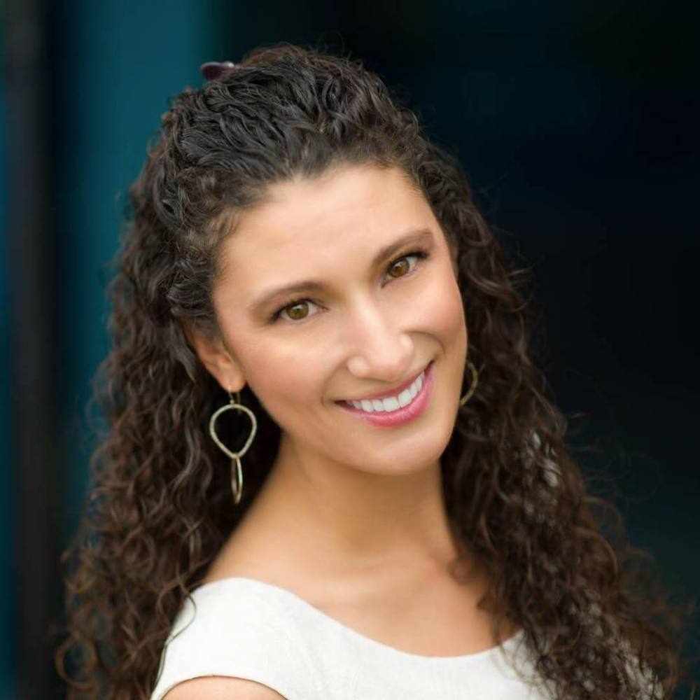 Meet your Posher, Holly