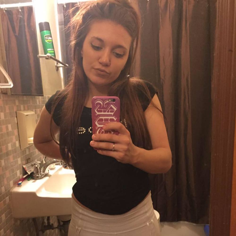 Meet your Posher, Aja