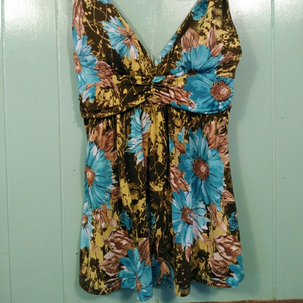 Sexy v back and neck hawaiian inspired top