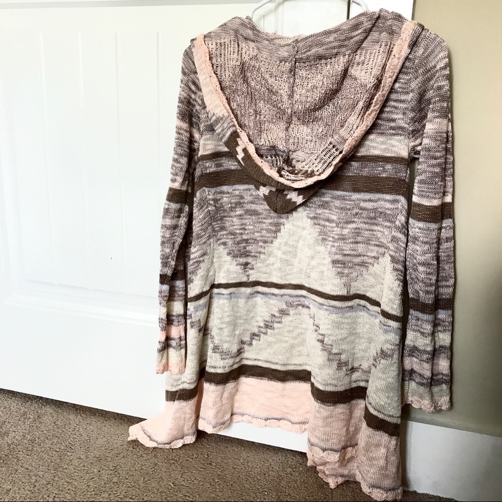 NWT Neutral Colored Print Boho Knit Cardigan - Picture 2 of 5